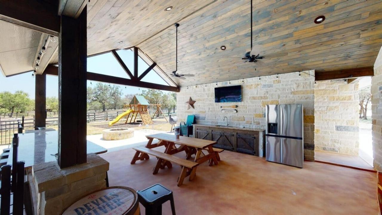 Heartstone Lodge คอนแคน ภายนอก รูปภาพ