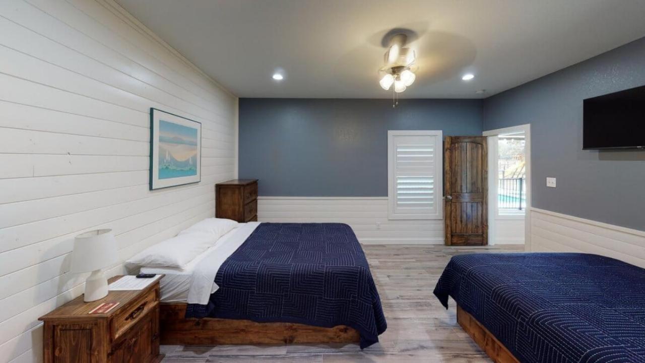 Heartstone Lodge คอนแคน ภายนอก รูปภาพ